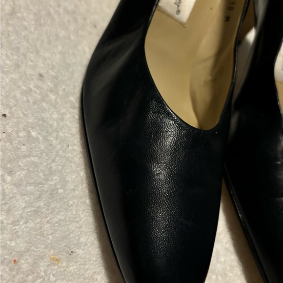 Almost Brand New Heels By ETIENNE AIGNER - Size 10 M

Box 71 - Picture 3 of 6